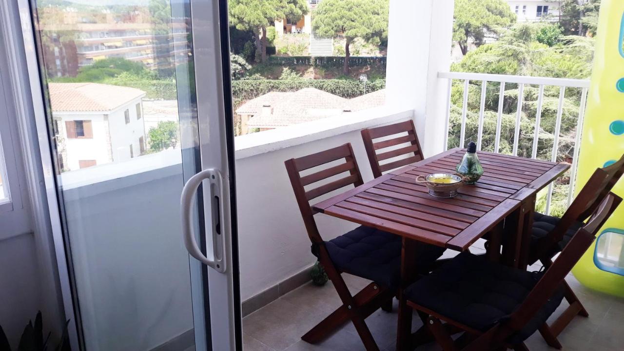 One Bedroom Flat In Fenals Lloret De Mar For 4 People Exterior photo