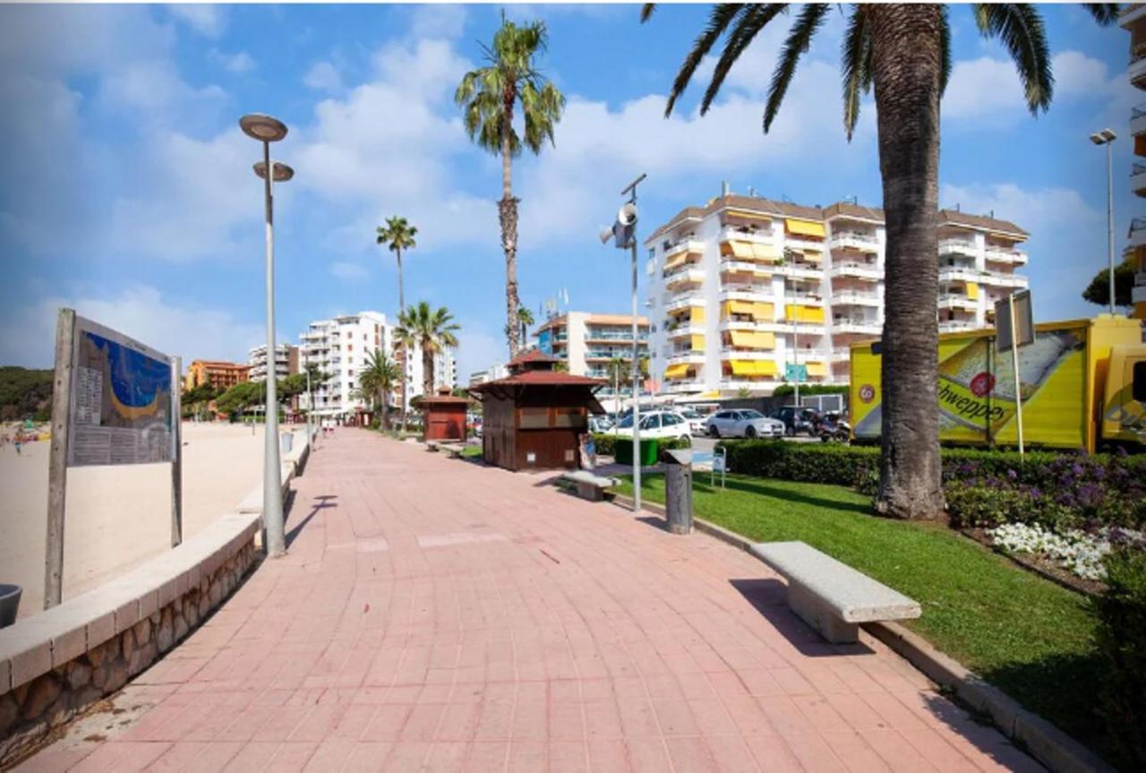 One Bedroom Flat In Fenals Lloret De Mar For 4 People Exterior photo